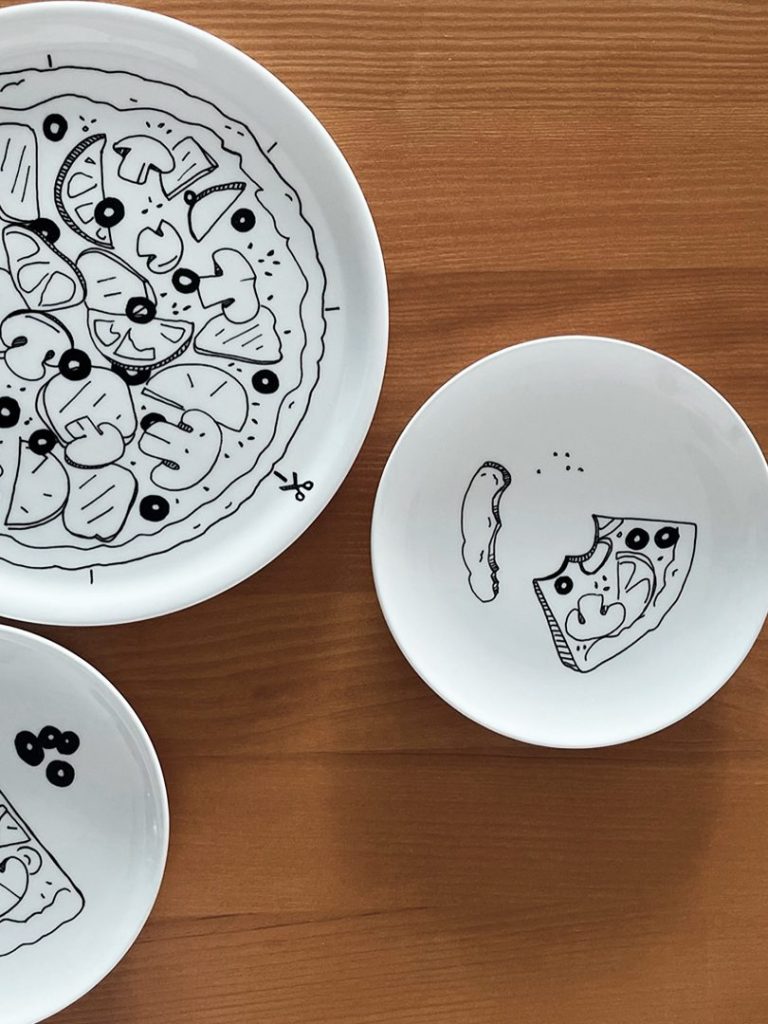 Proyecto de CeraMiza, regalo de vajilla personalizada para amantes de la pizza